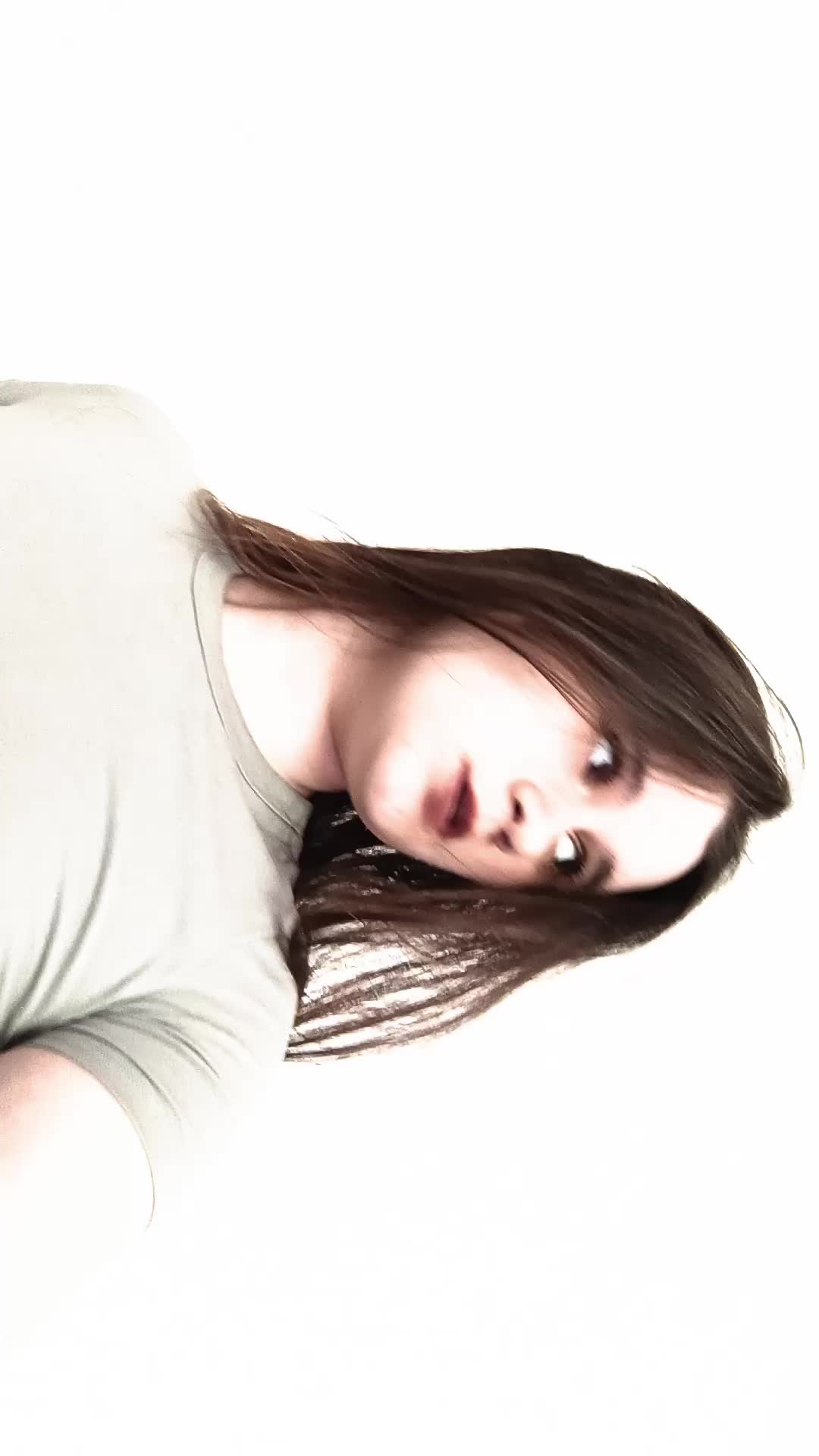 @elliskas20