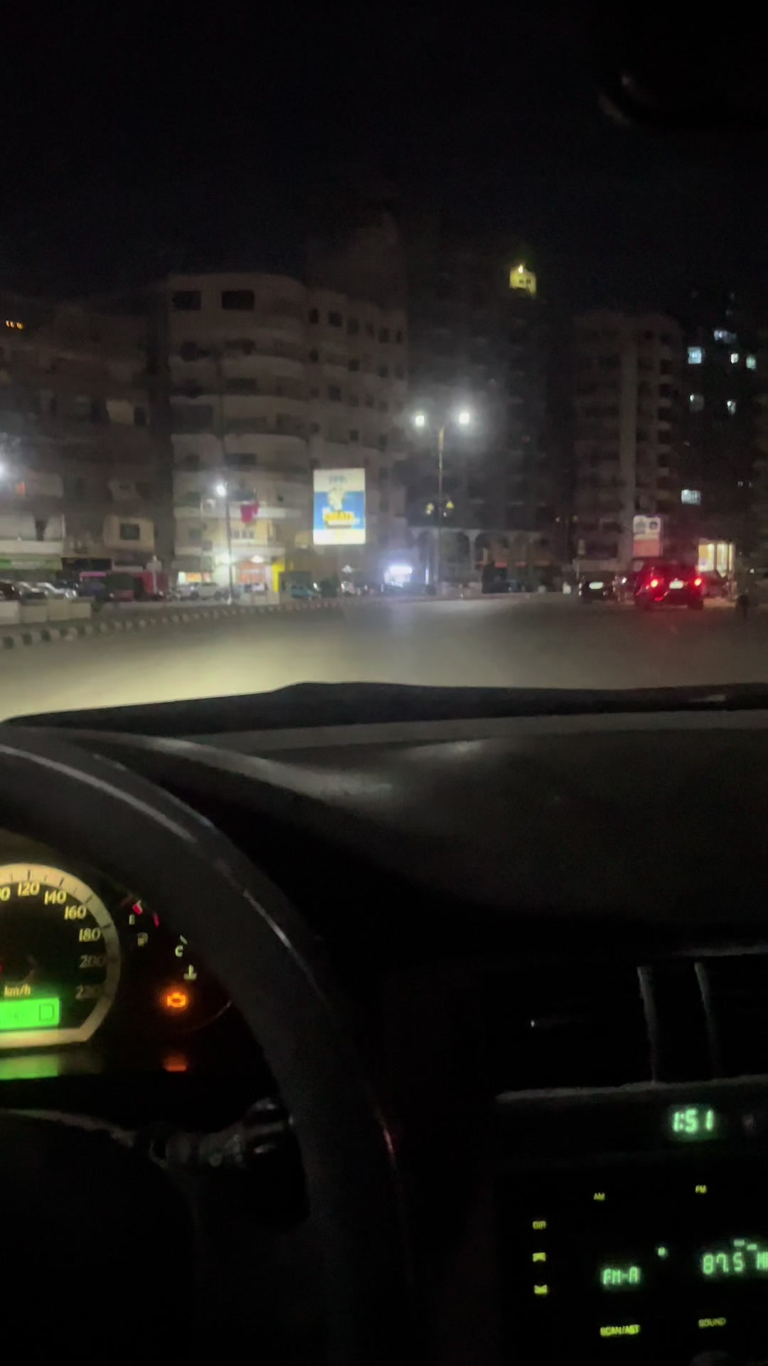 @محدش مهتم