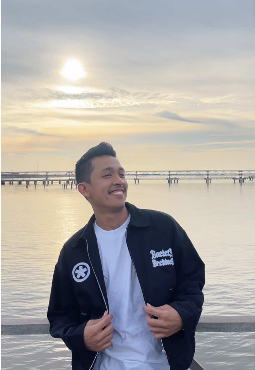 @𝗗𝗷 Nico Adhitya