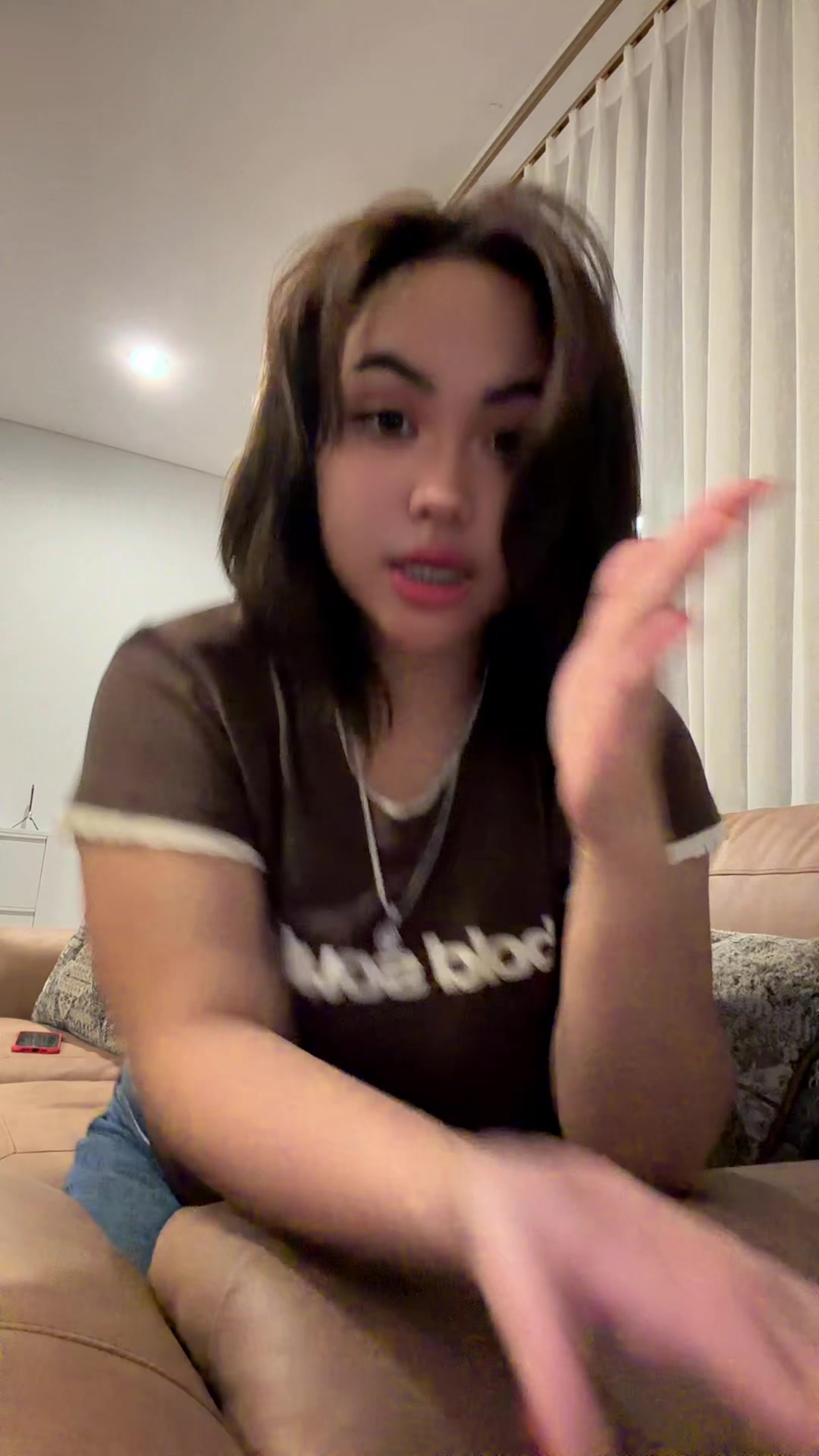 @woshella