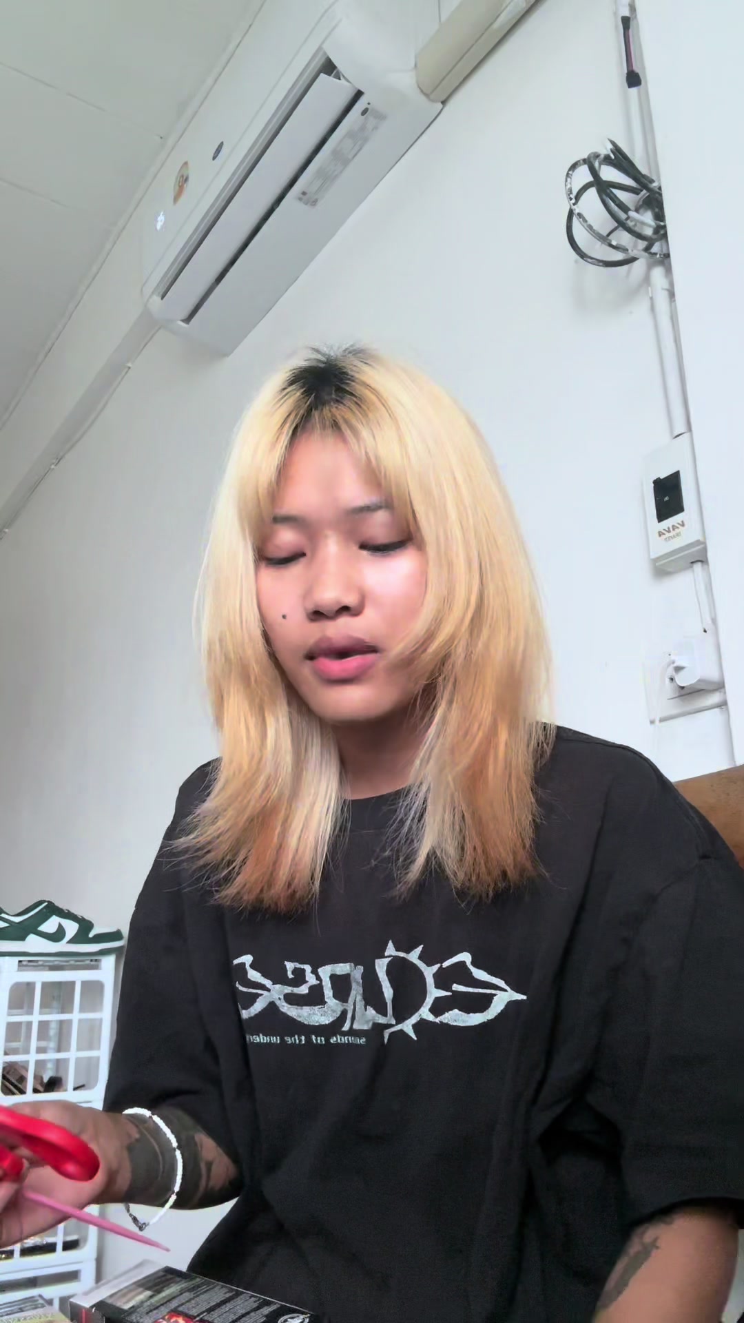 @HNIN