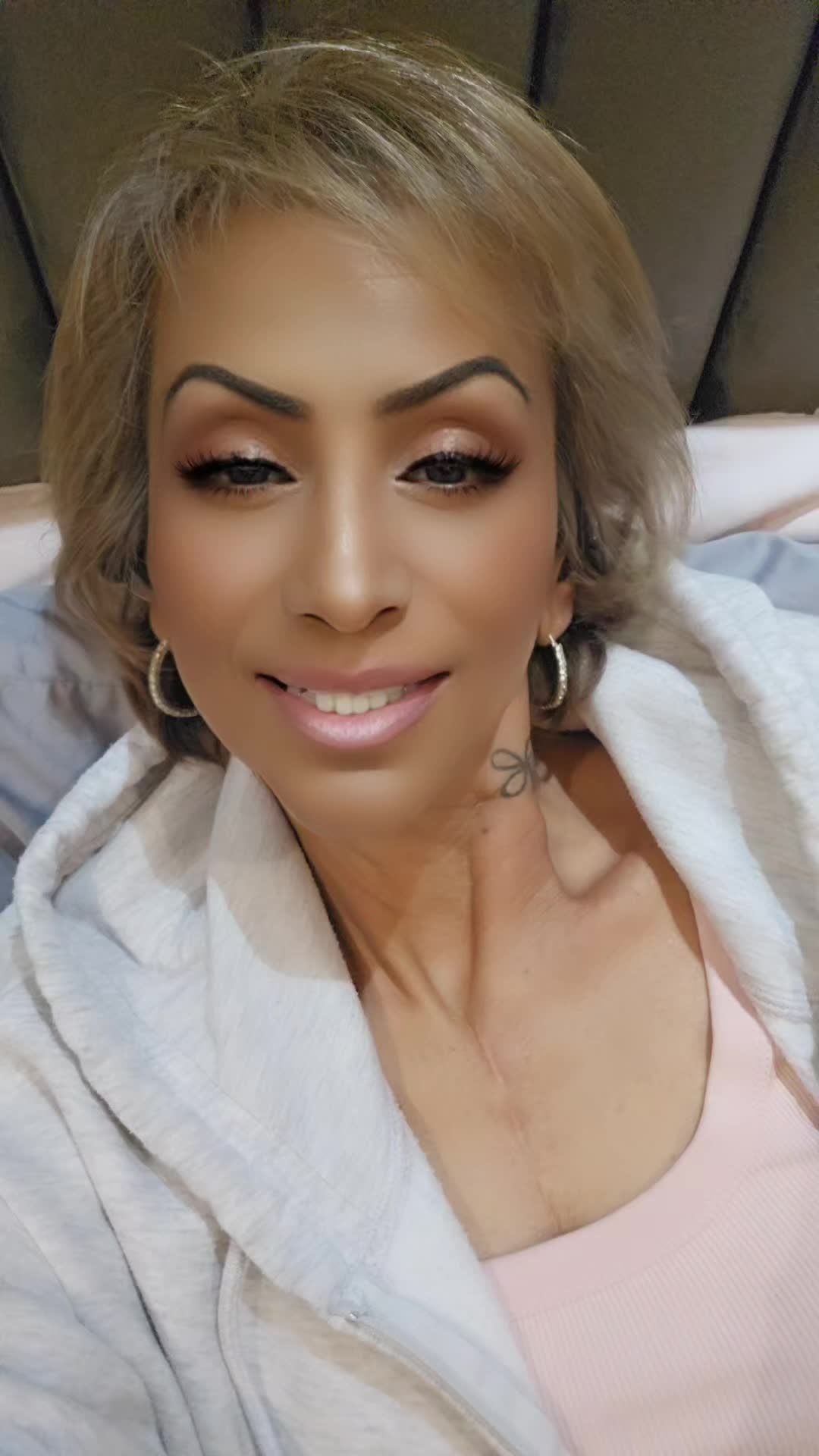 @Dee