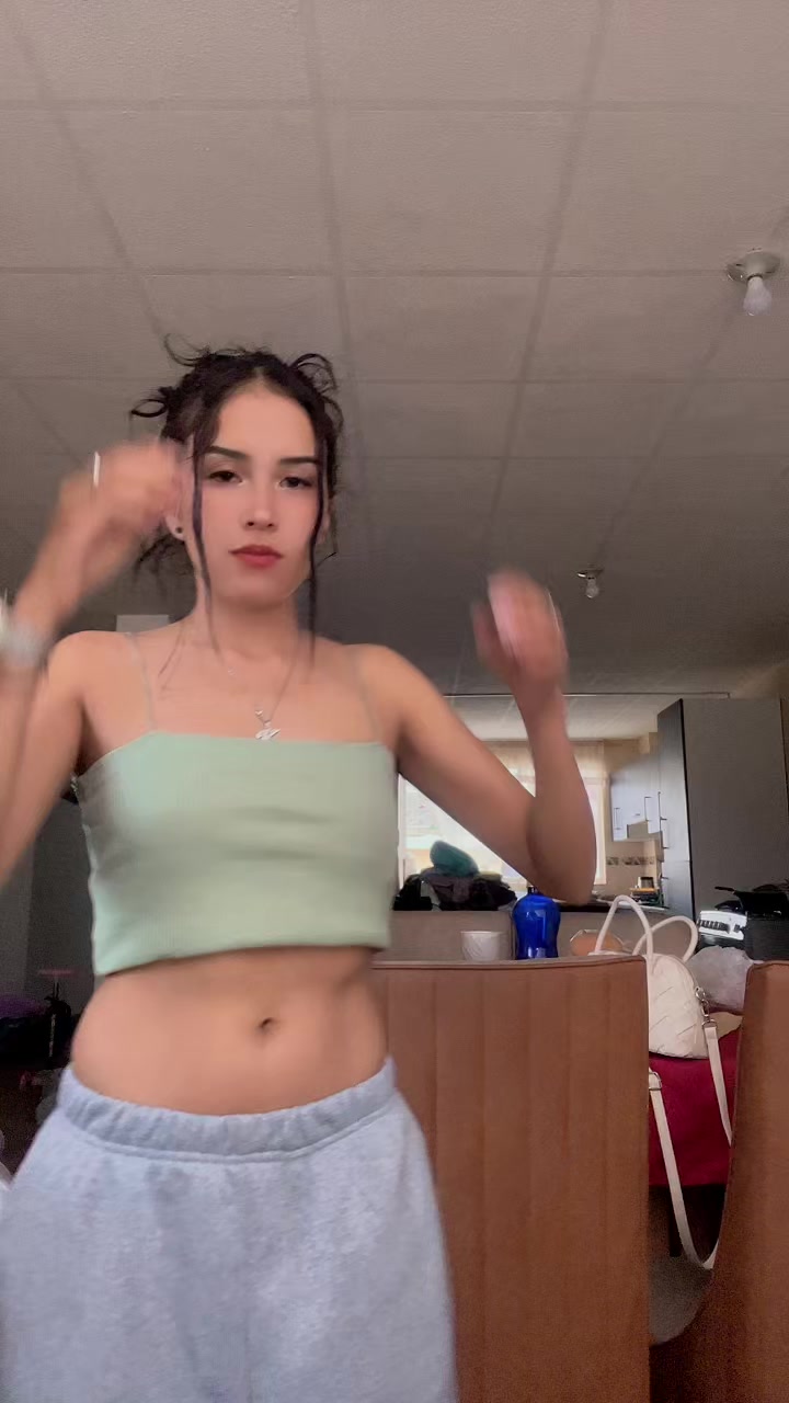@𝙺𝚎𝚕𝚕𝚢🪼