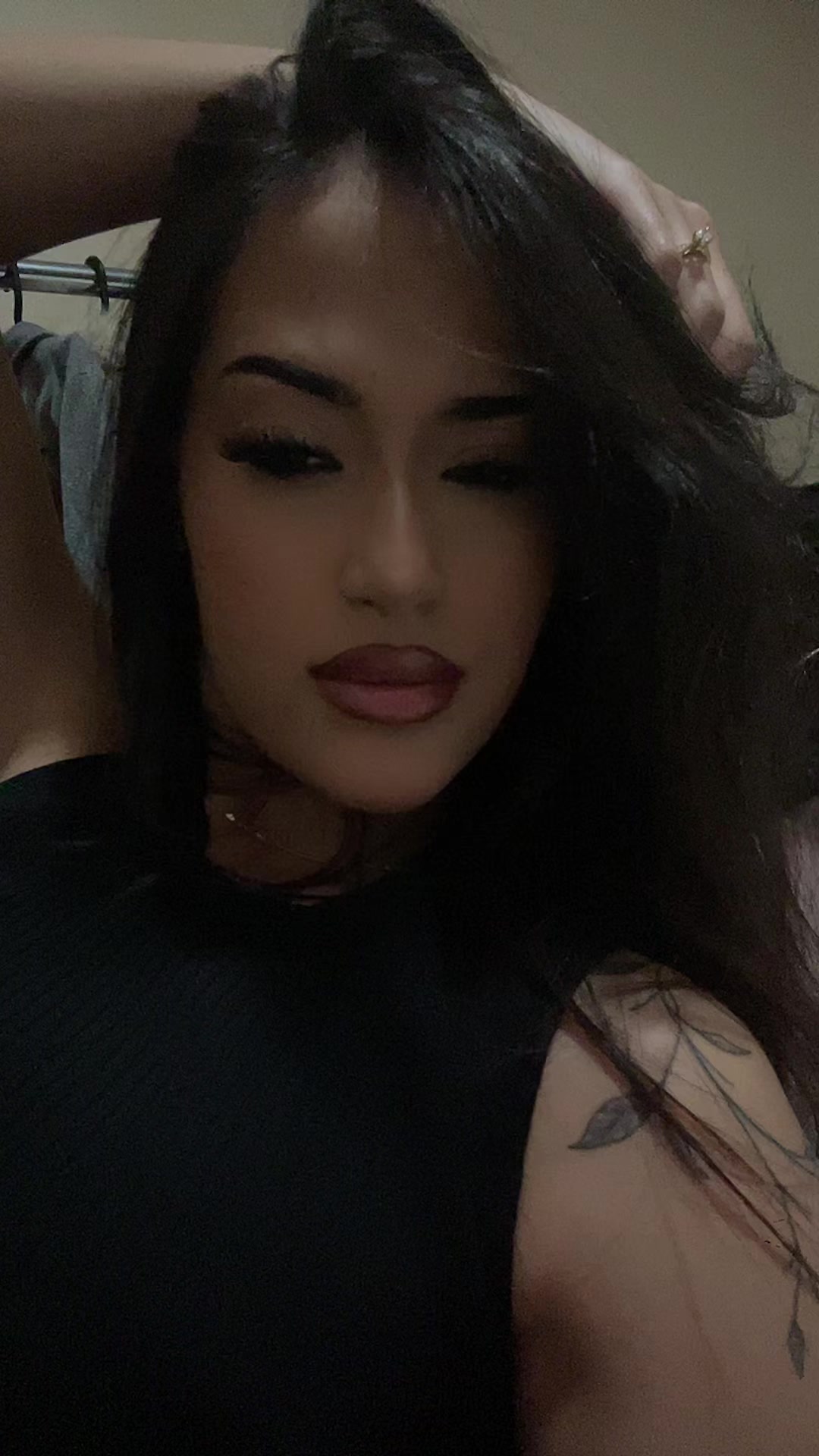 @F💋