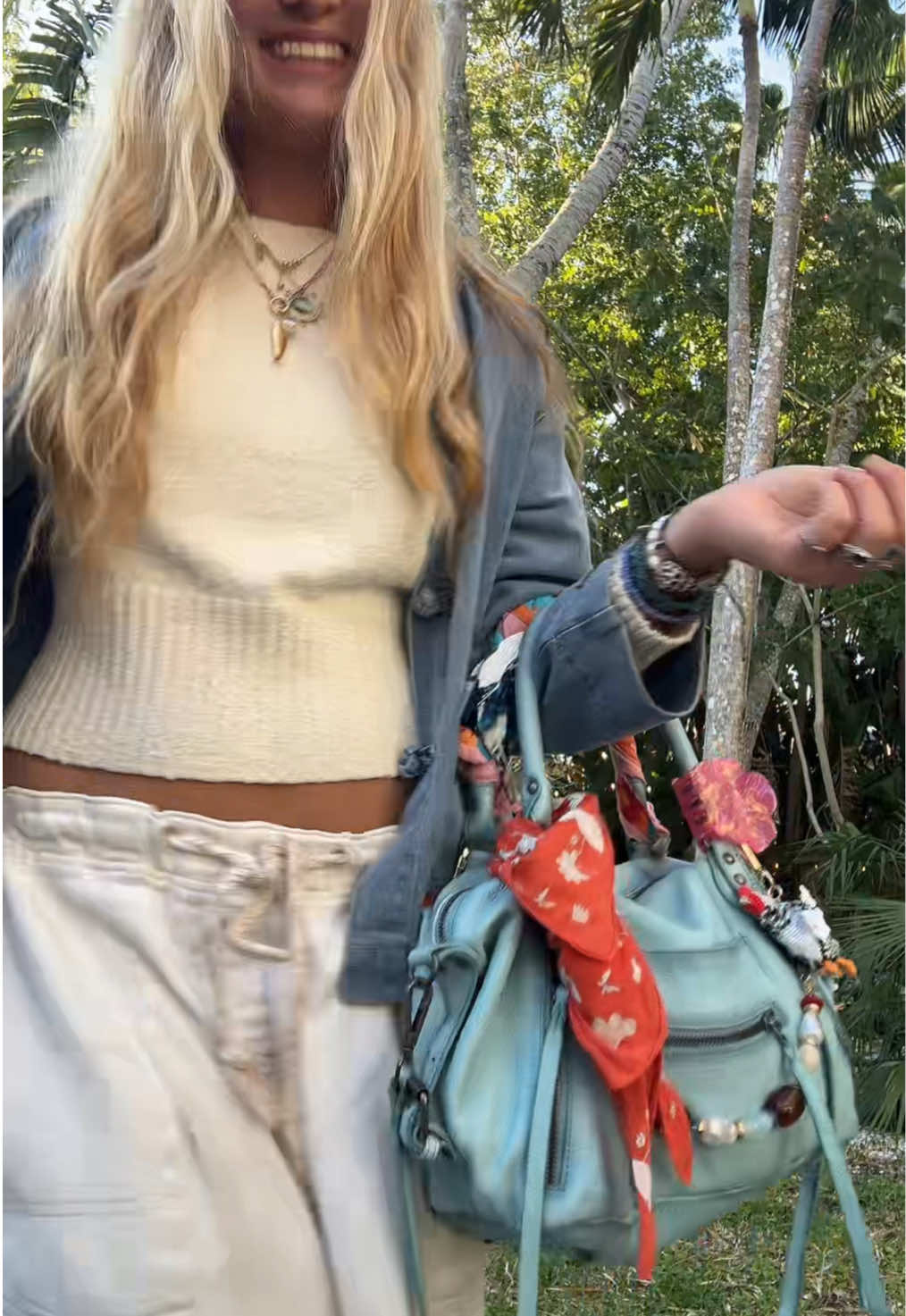 @Liv