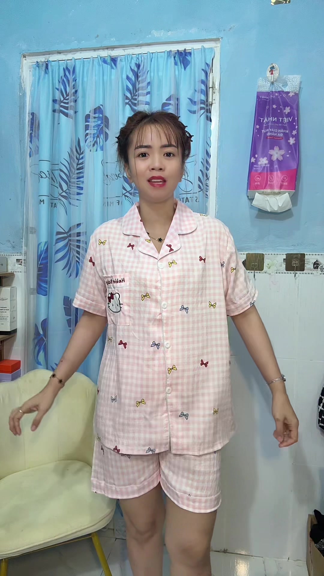 @Em Cẩm Nè