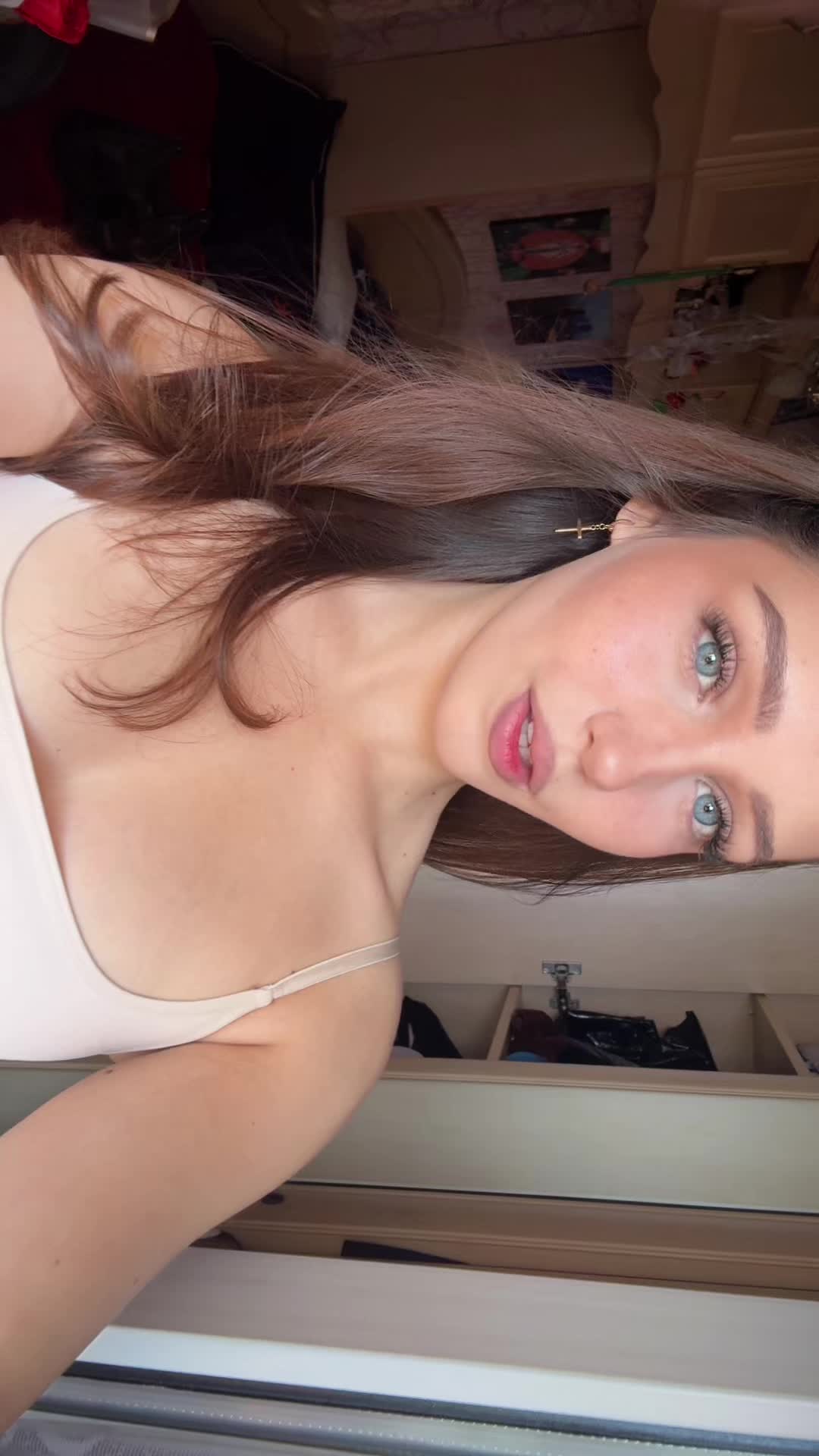 @леруся :3
