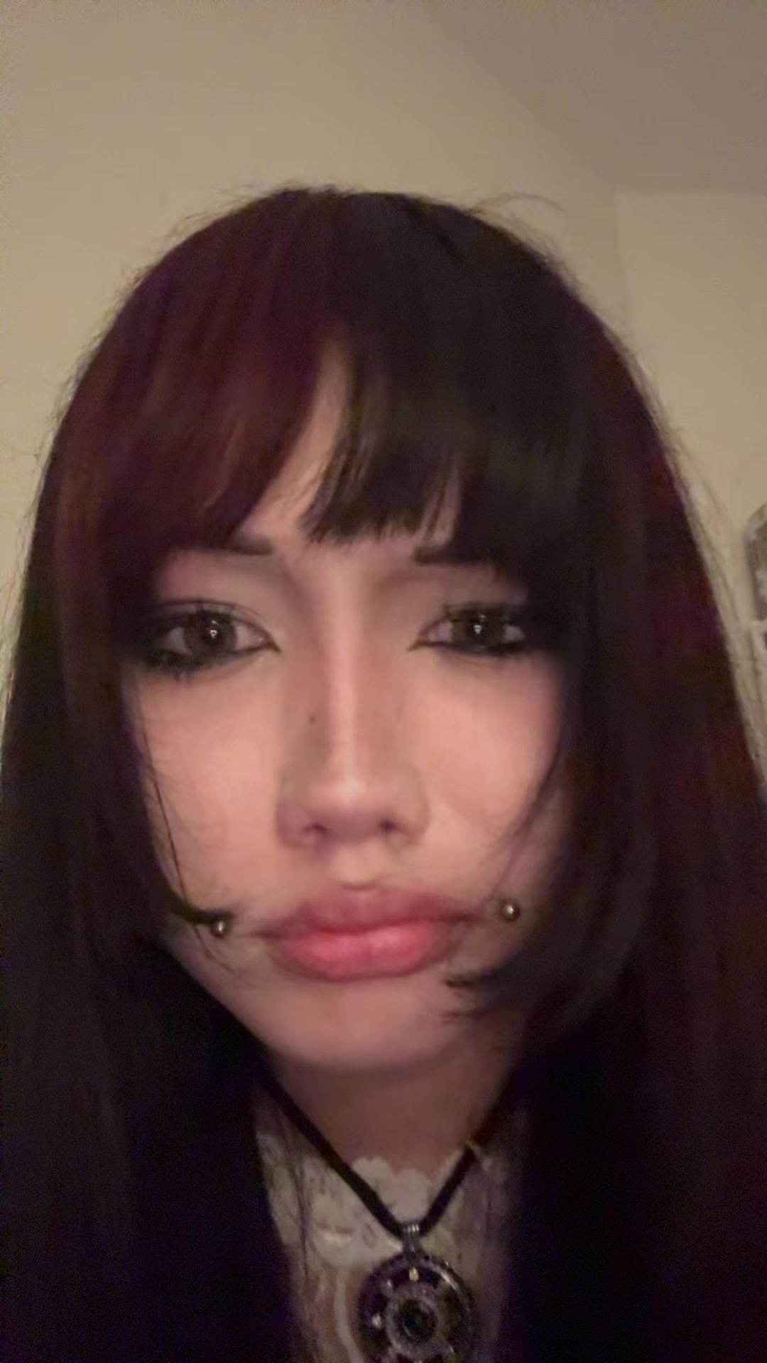 @⃟