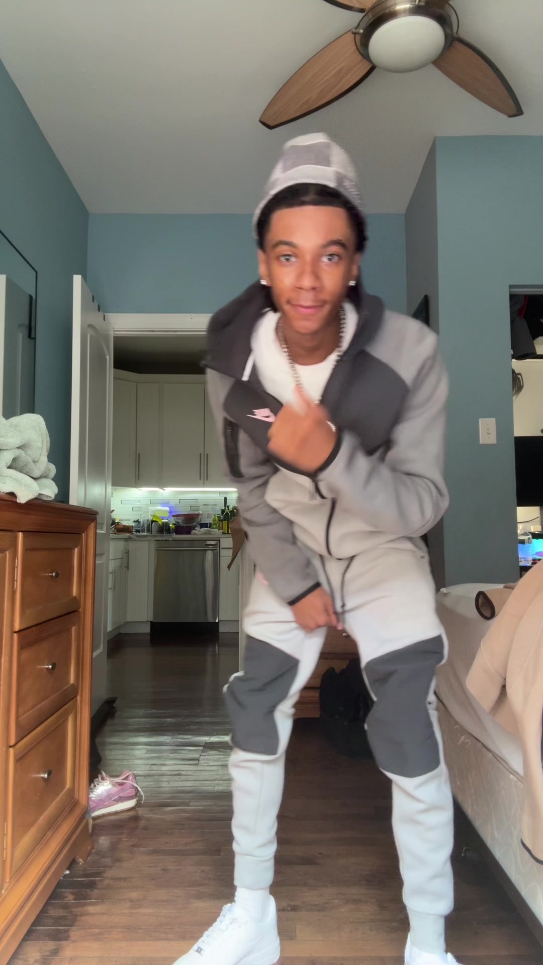 @Playb0ytwisted