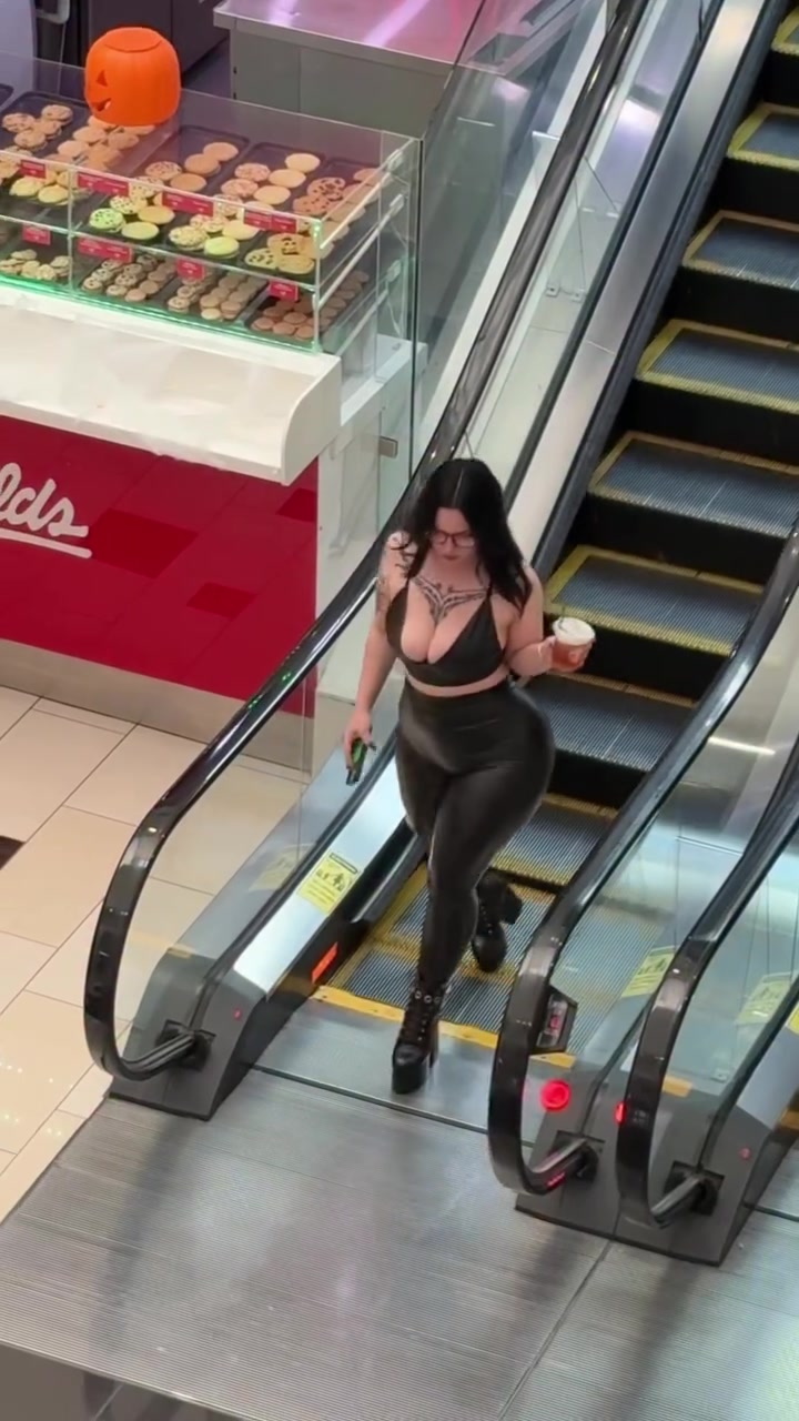 @Tribes of curvy women