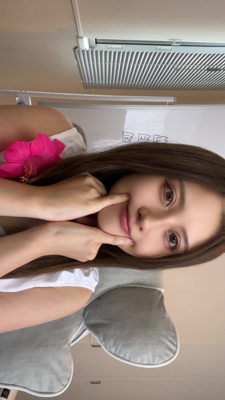 @๐
ใใ๐ฑ