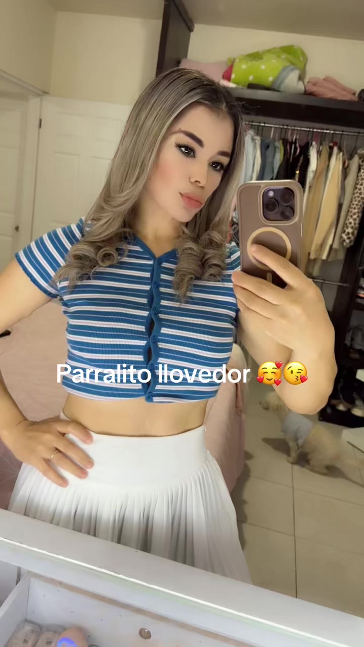 @Karina de Herrera