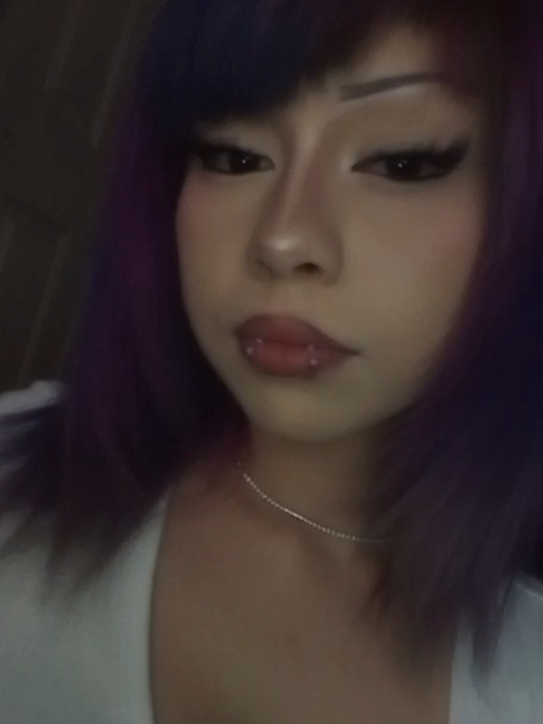 @^,,^