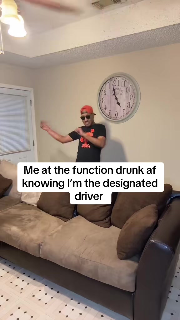 @Des Beezy Too Funny 🤪