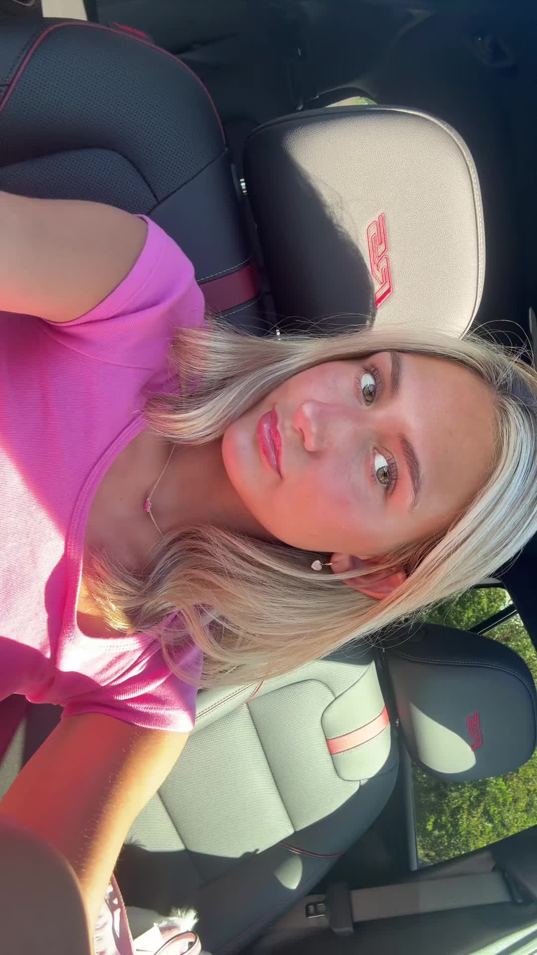 @chloe