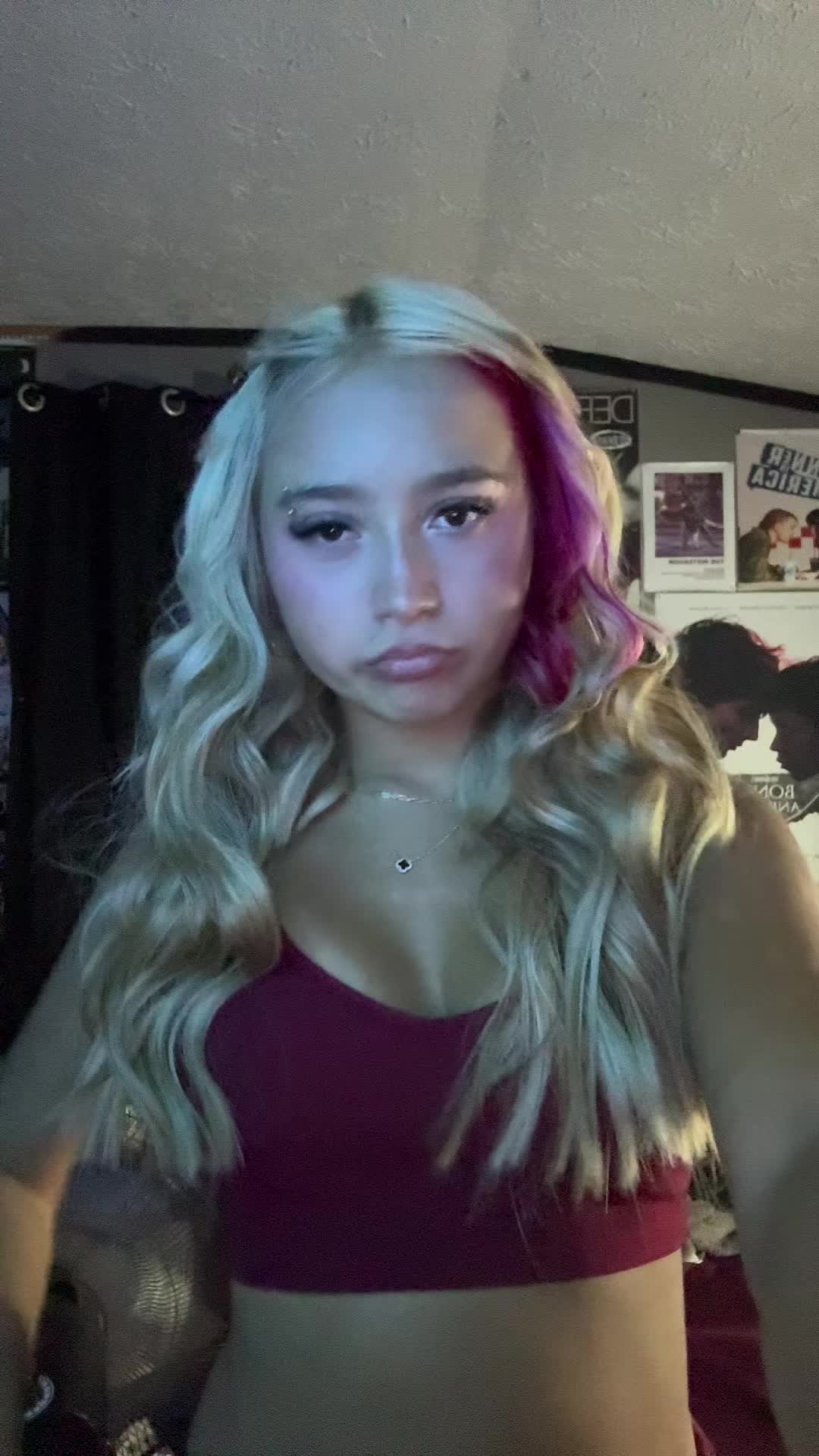 @⃟