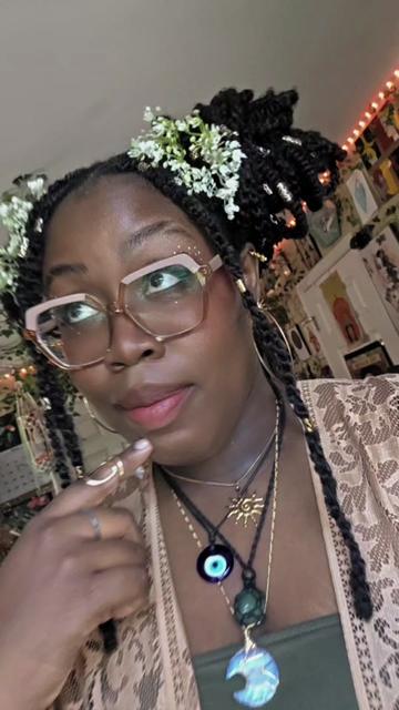 @🧚🏾Bri Le Fae 🧚🏾🌈📚🍄☕️