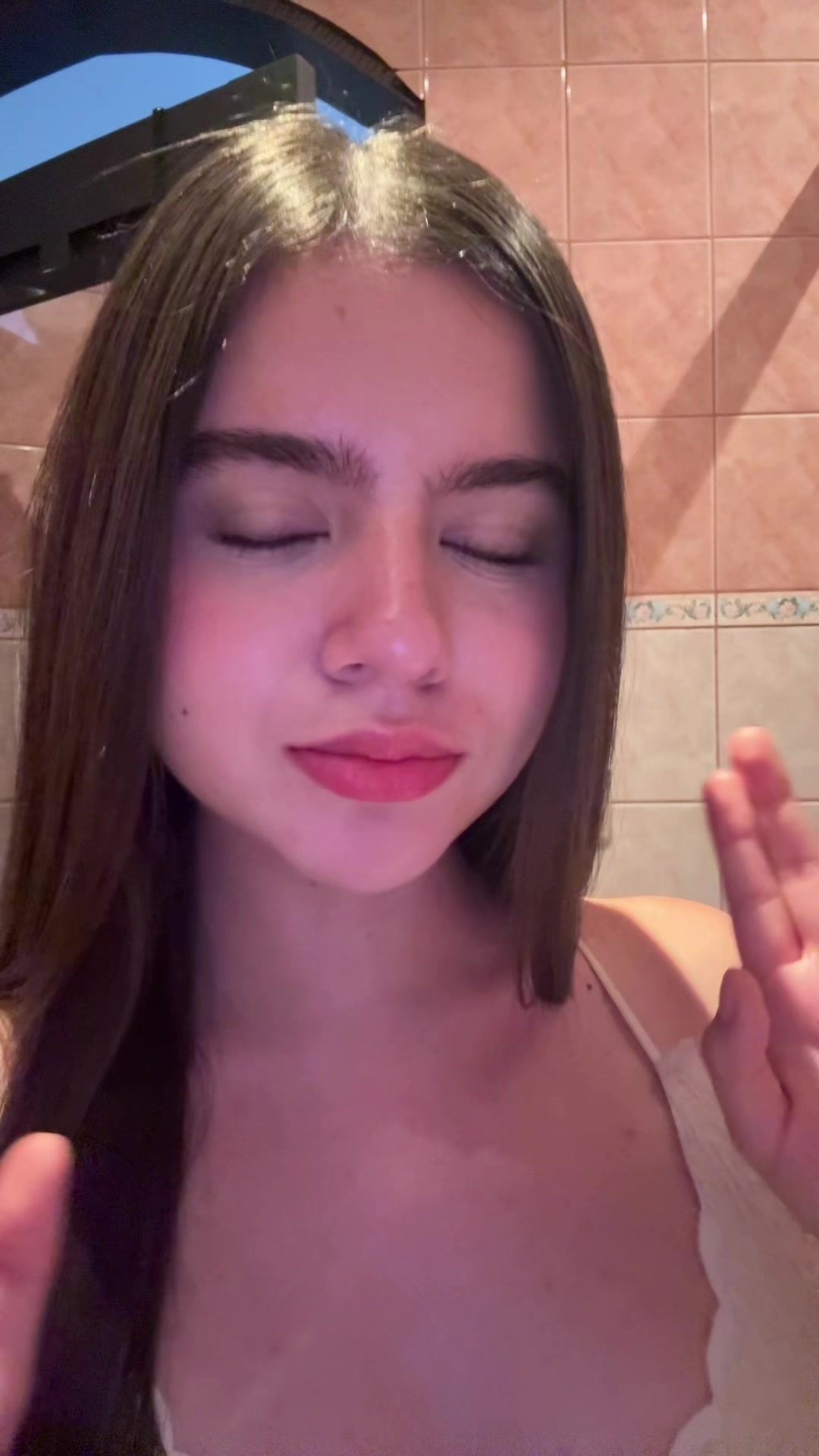 @𝐴𝑛𝑦𝑒𝑙𝑖𝑛𝑎
