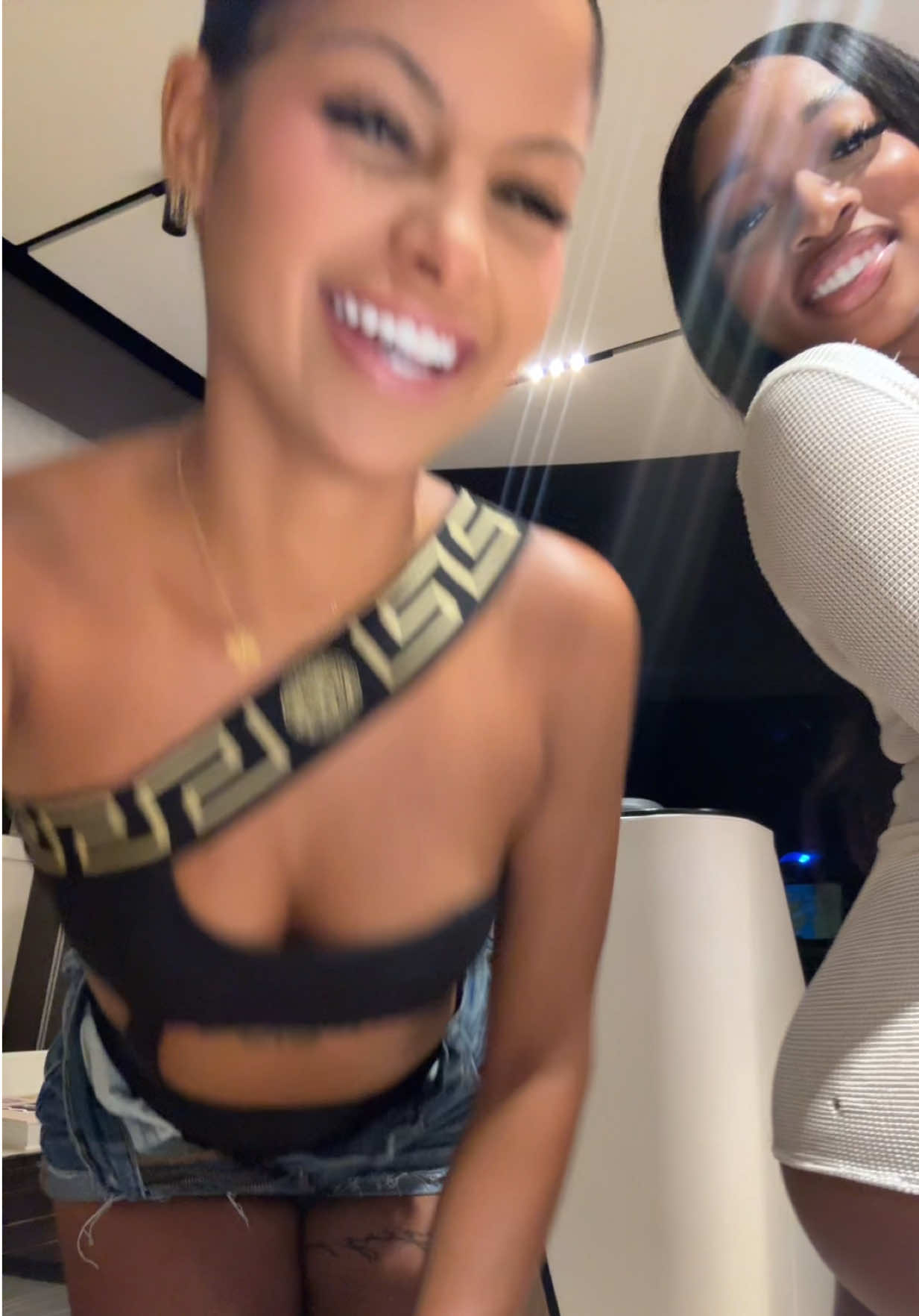 @Isabella 🧡