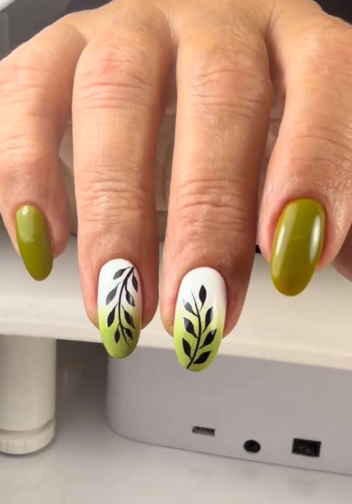 @dai_nails_artist