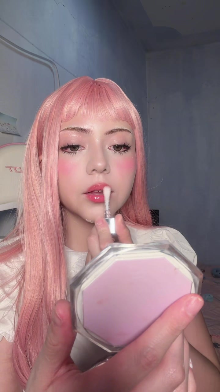 @Van