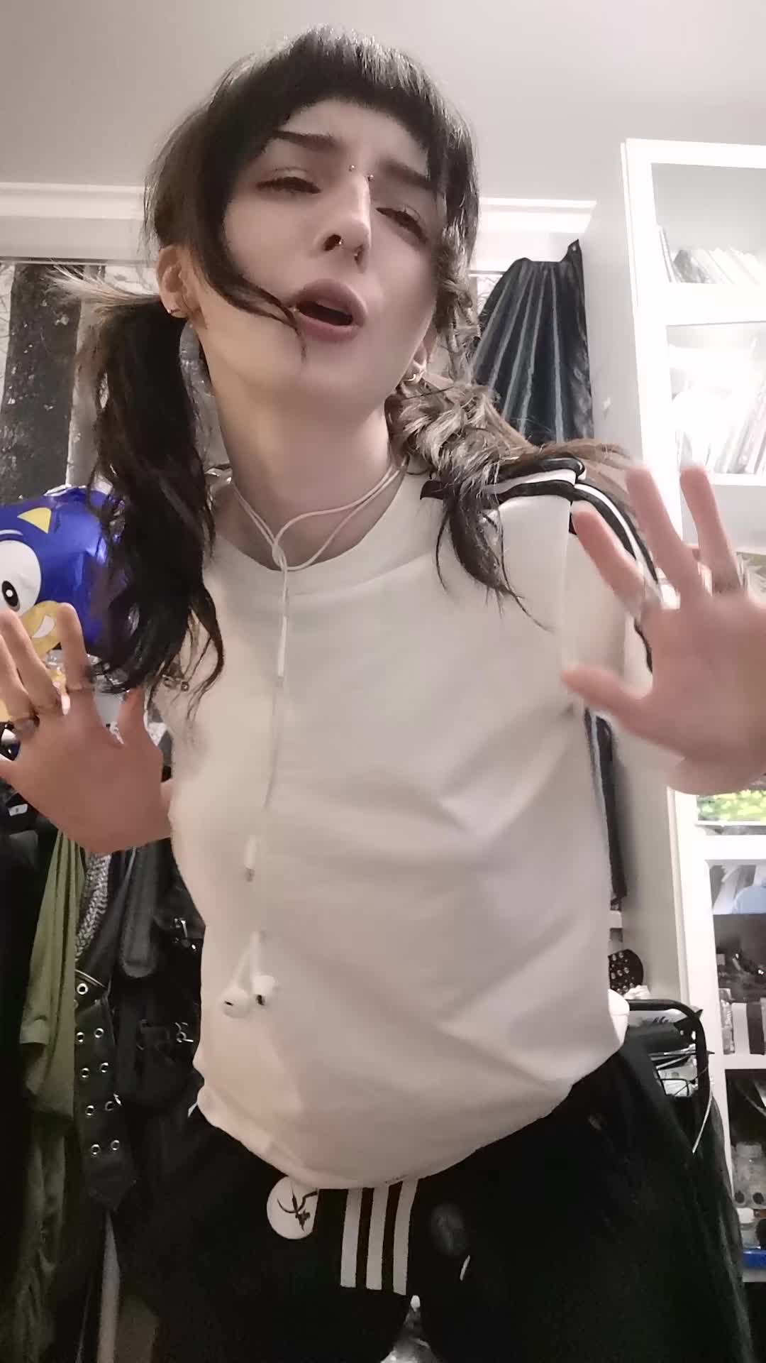 @meowiezx