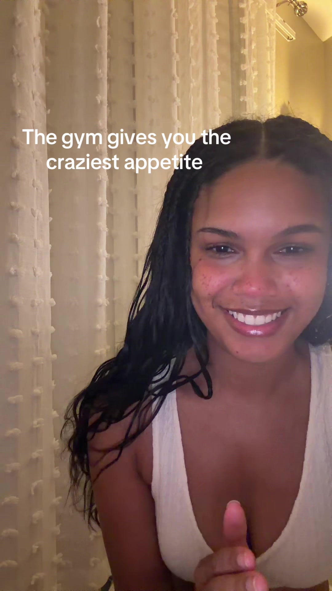 @🧔🏾&zwj;♀️