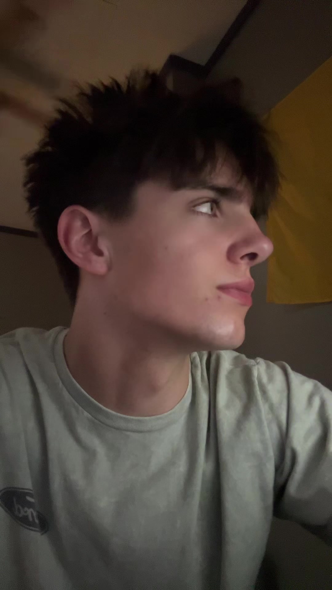 @️