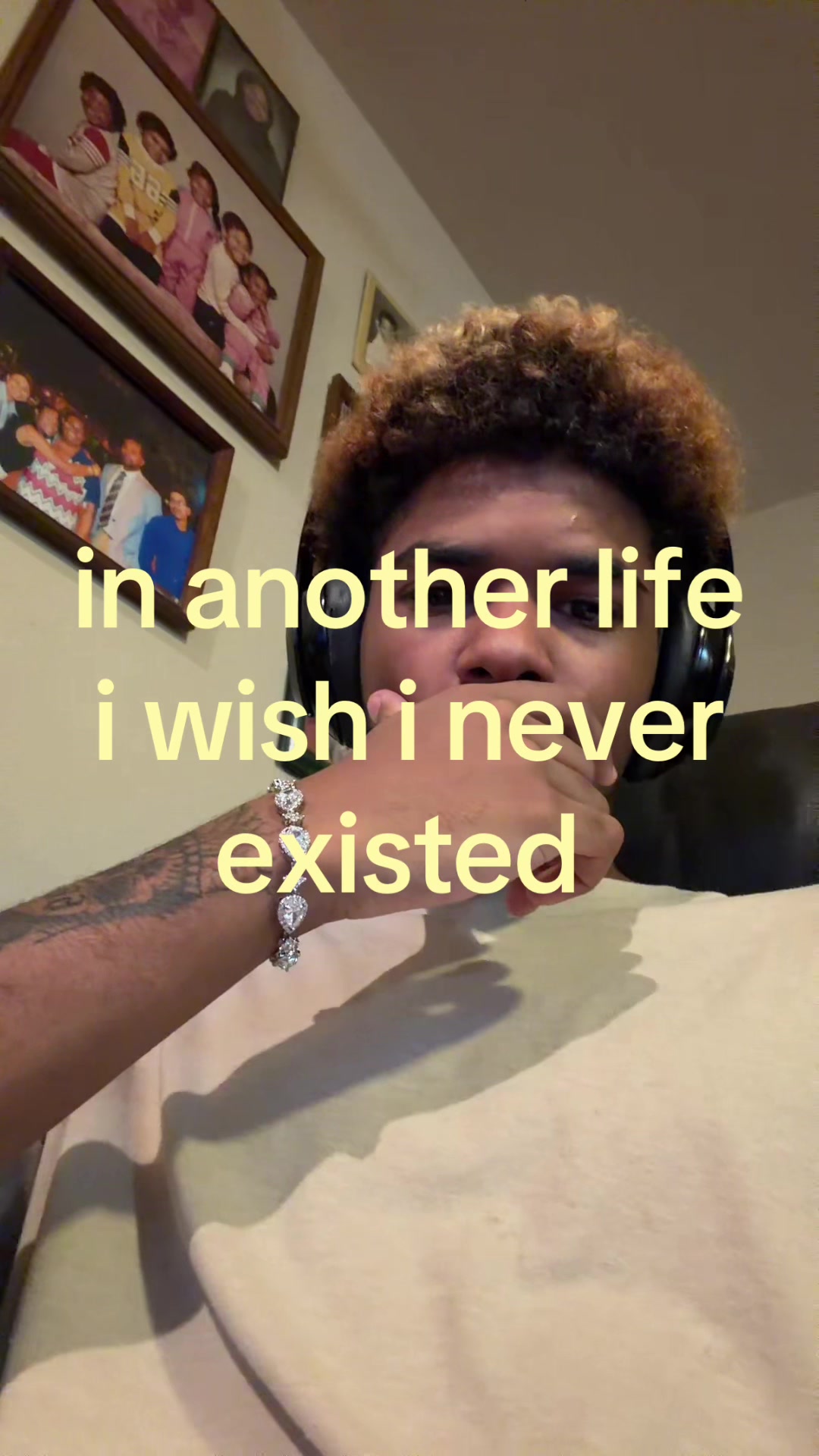 @Juju🫧🖤🐺