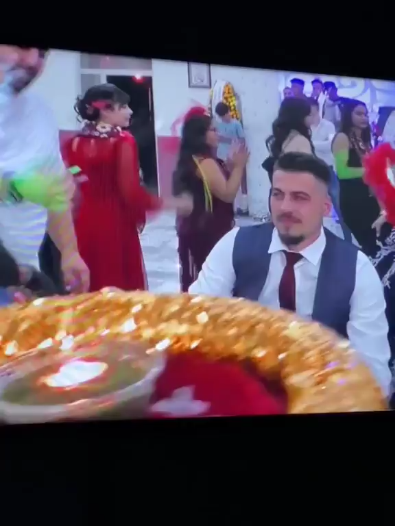 @D&uuml;ğ&uuml;nlerden Kesitler