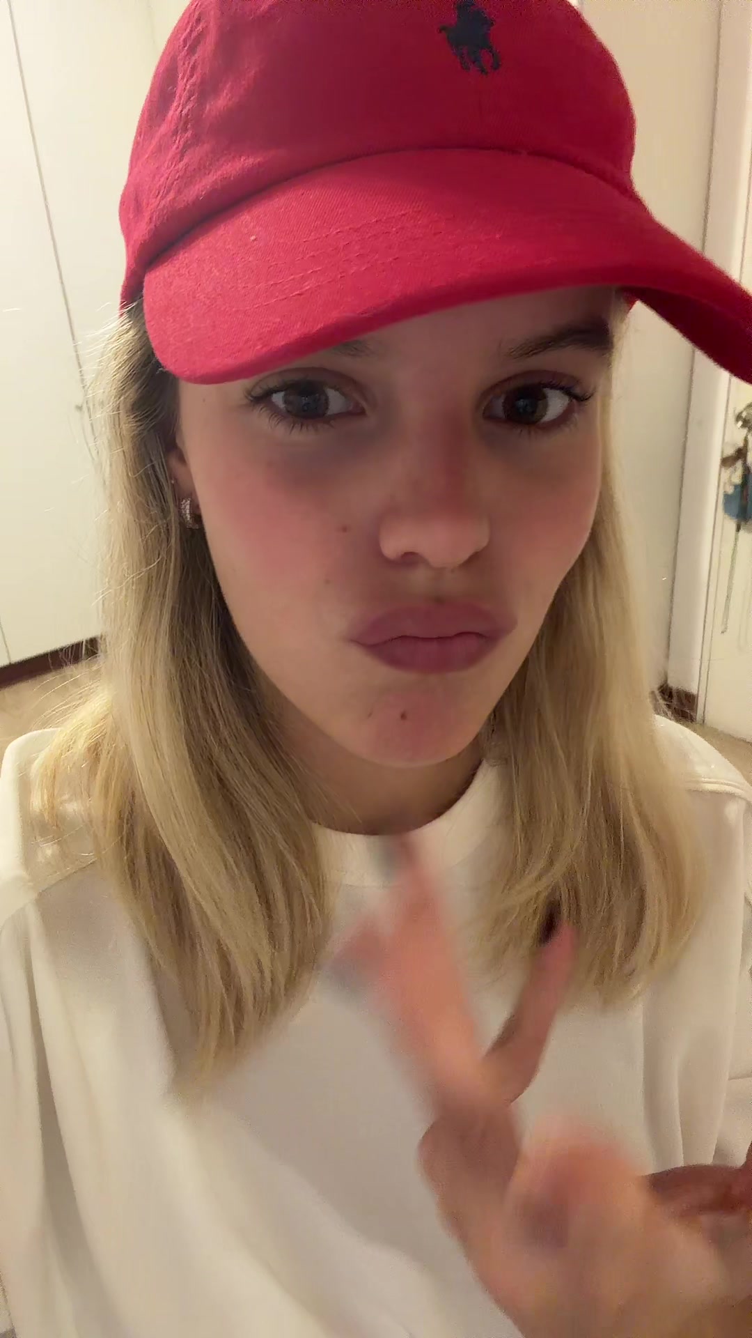 @mirandaneyrab