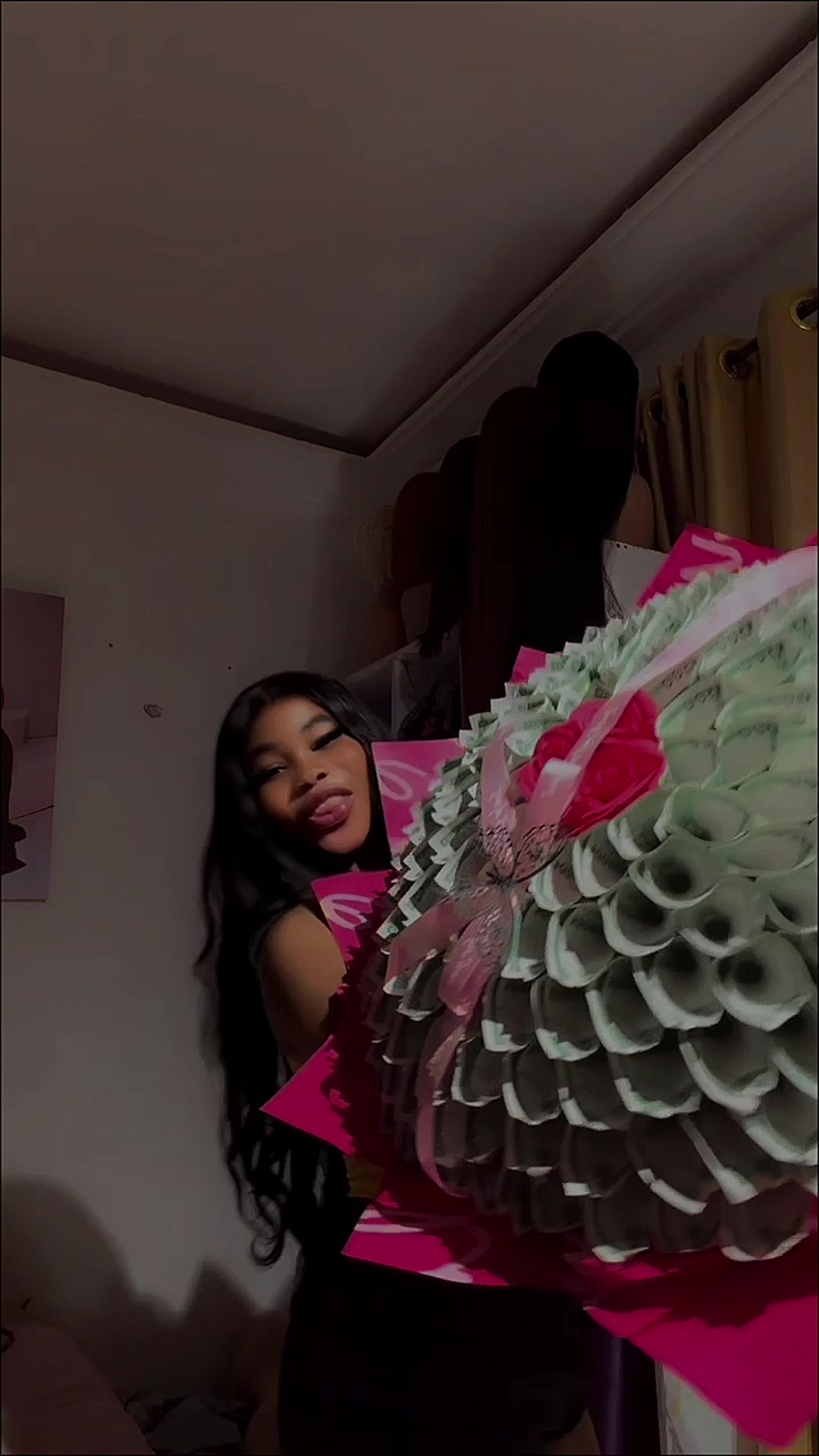 @Vee🌸❤️