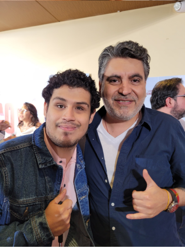 @AXEL LEÓN