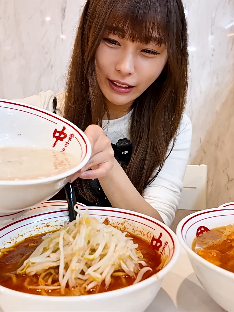 @楽々【食の変態】