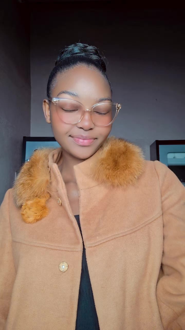 @👌🦋|. Makanaka.|🦋💎