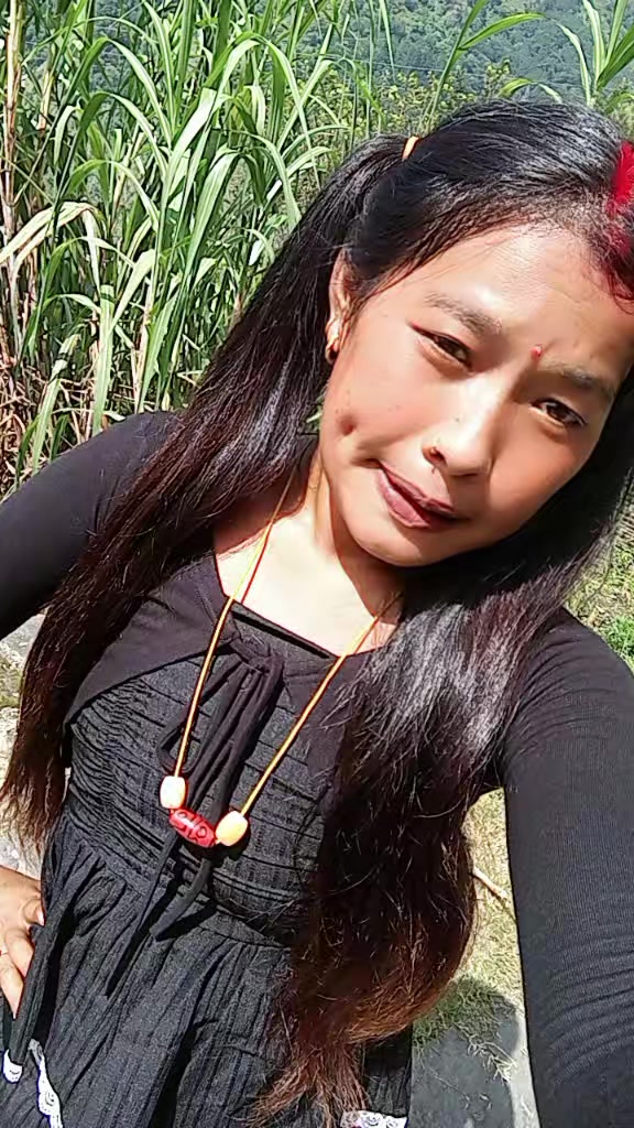 @santu maya tamang🌼🌺