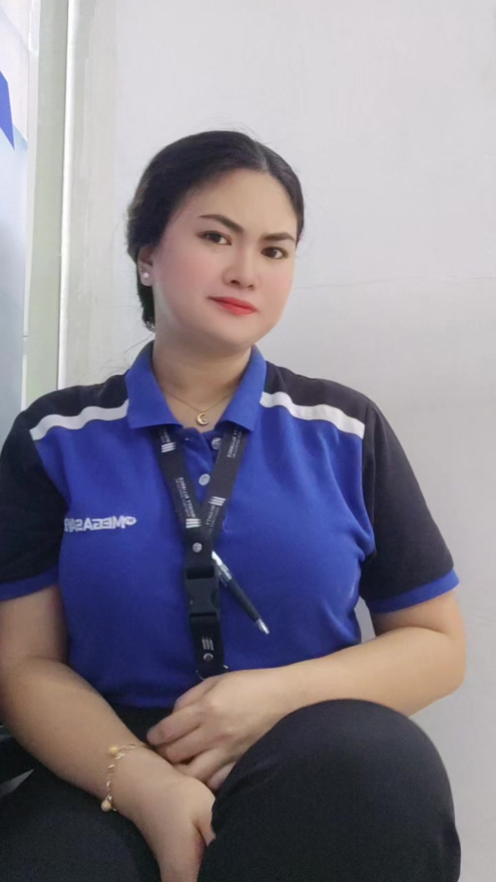 @MIRA ANN 🖤
