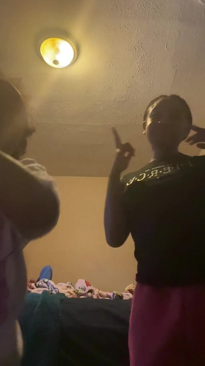 @niiiyaadanielle