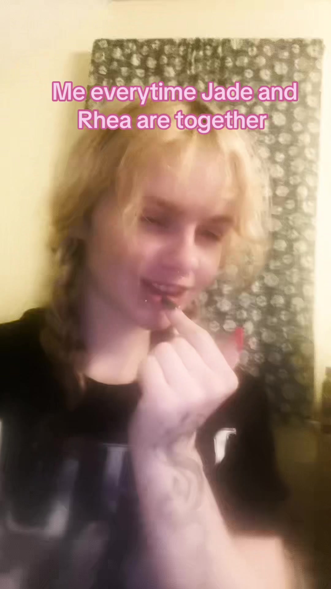 @E:)