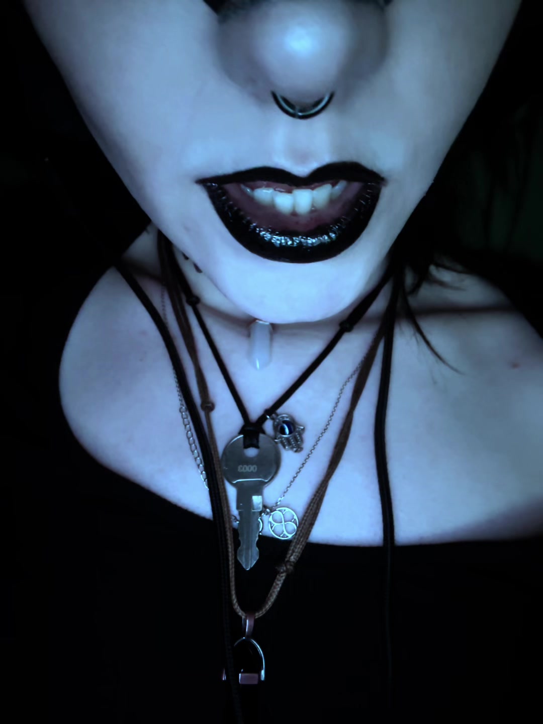 @⛧☾༺♰𝔐𝔬𝔫♰༻☽⛧