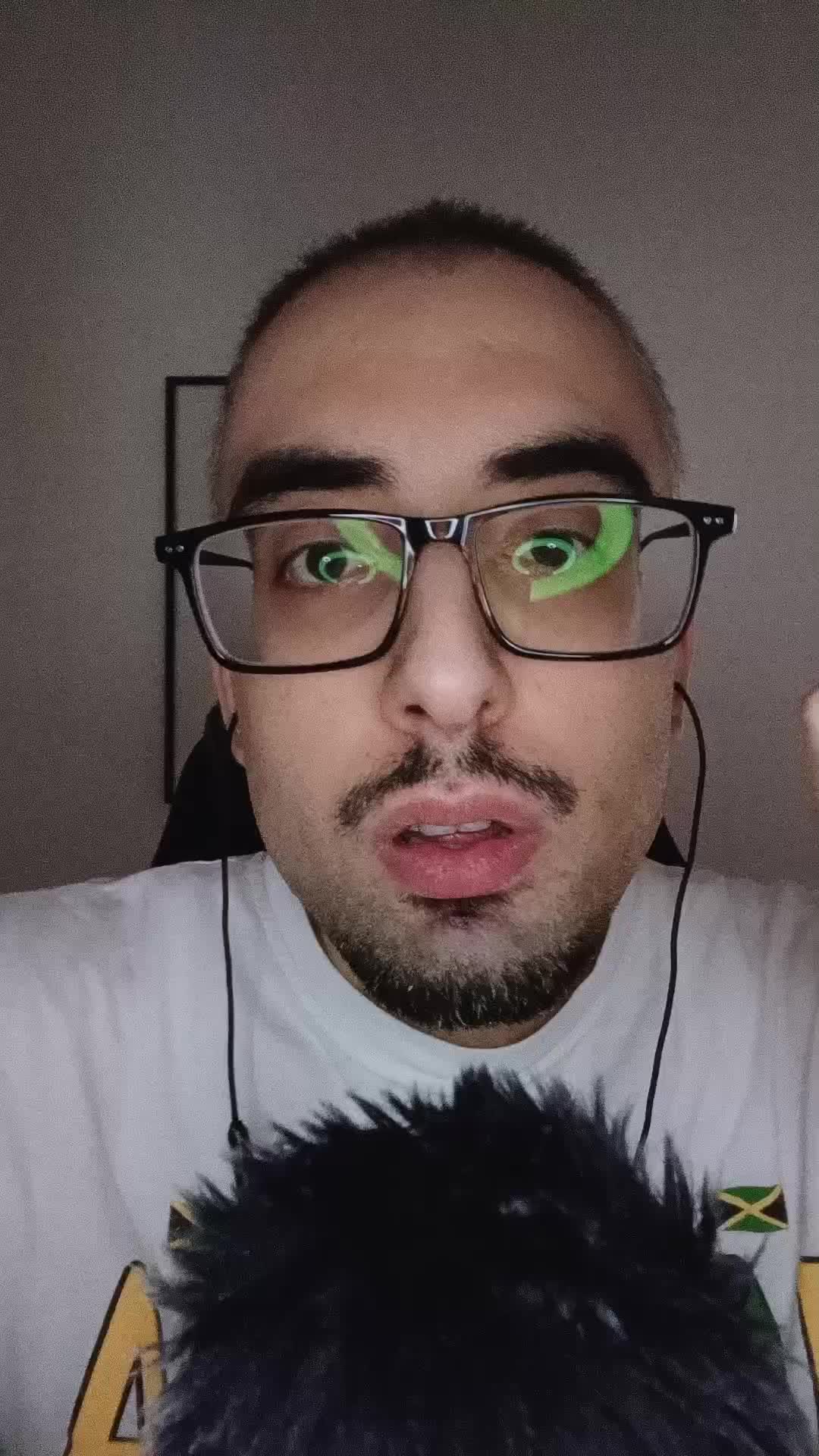 @AlessioWhispersAsmr