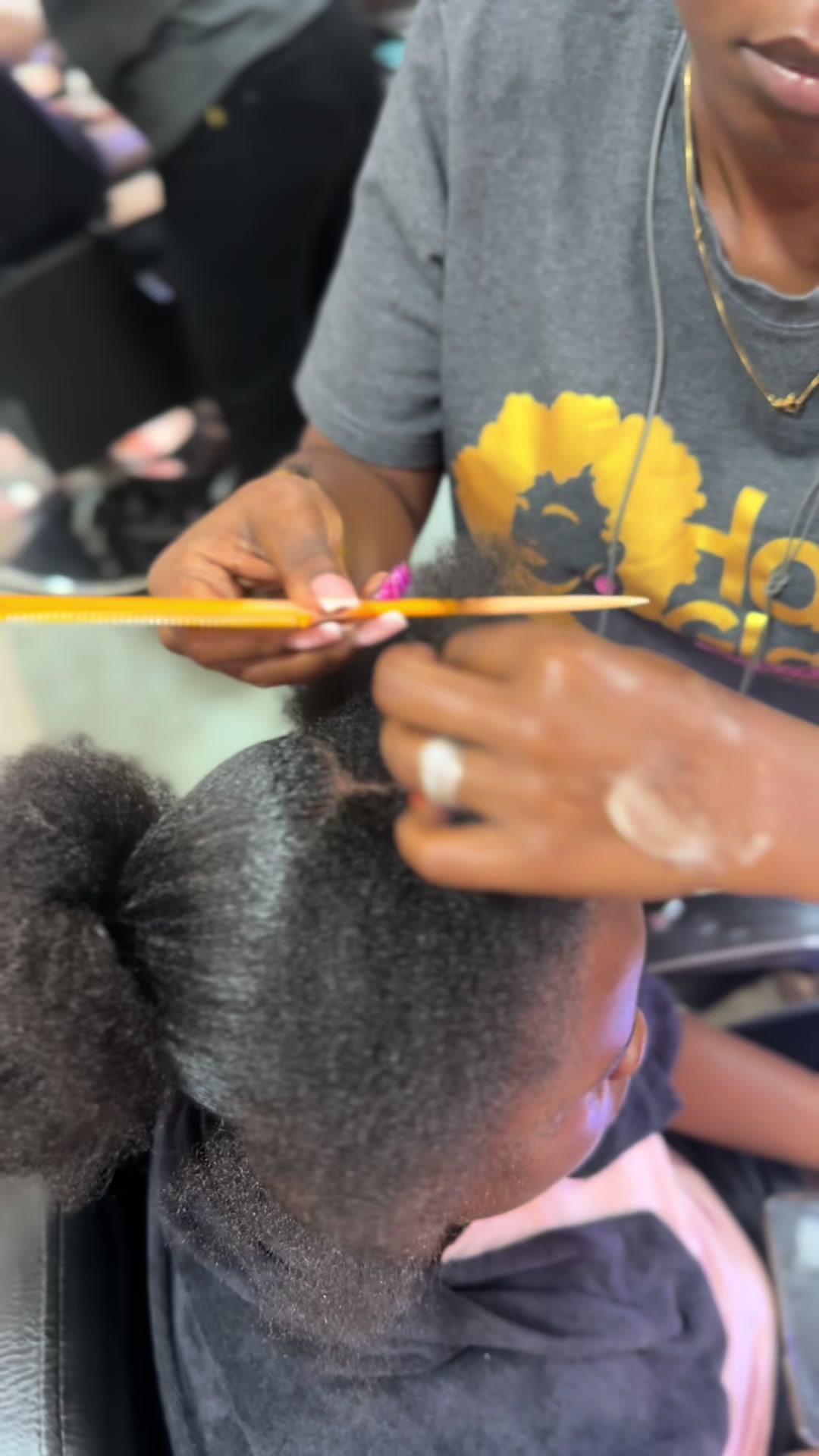 @Hairglam by byakika