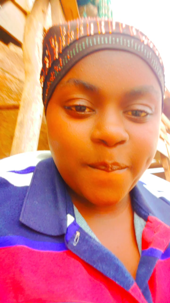 @Esther Mbafumoja