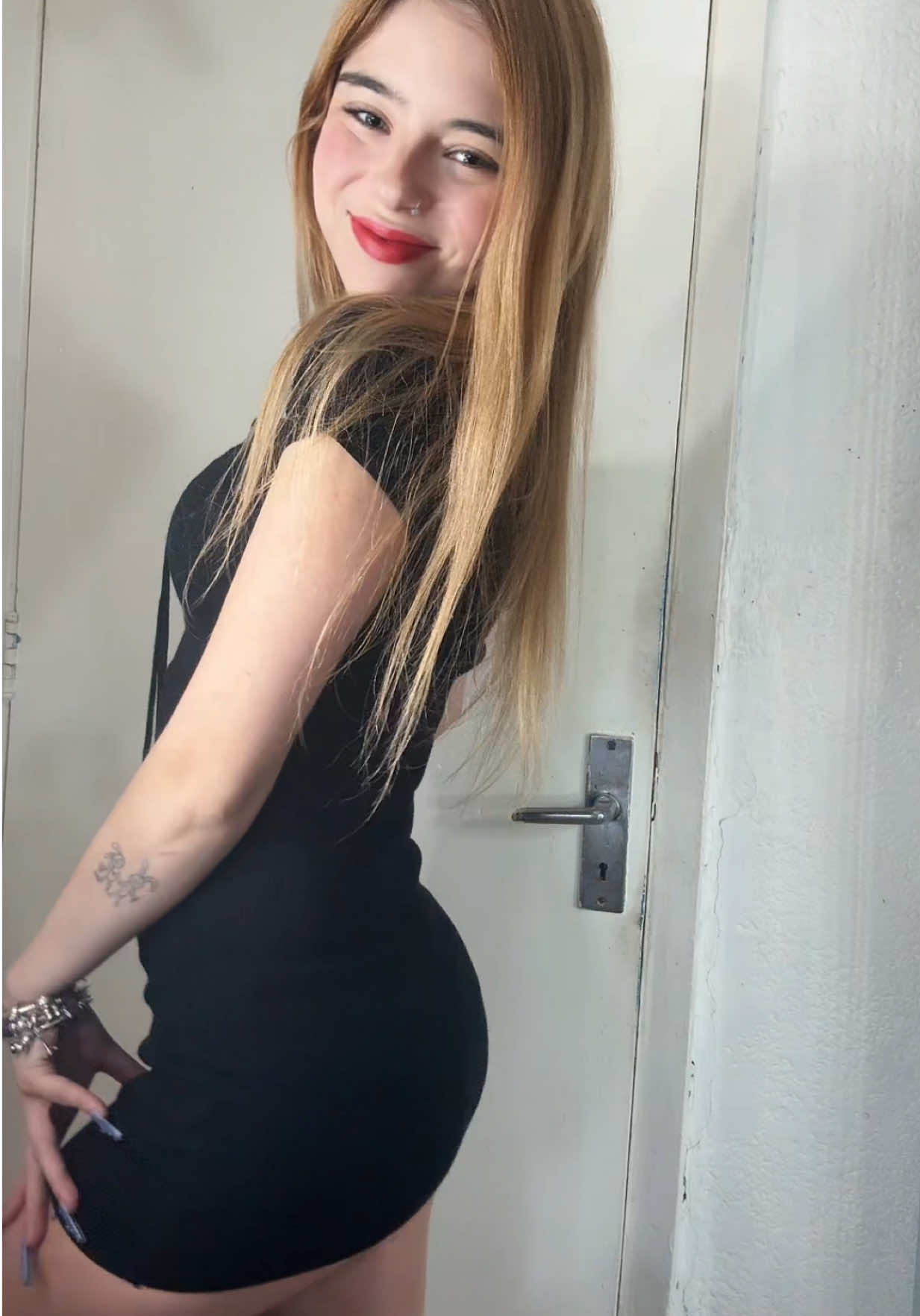 @Laila 🌙🔮🐈&zwj;⬛