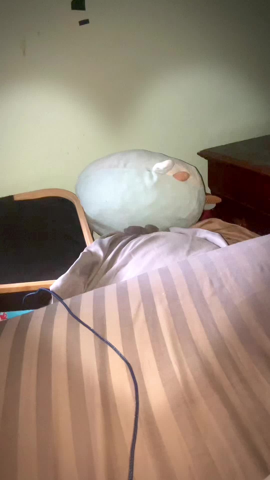 @EzraPlayz