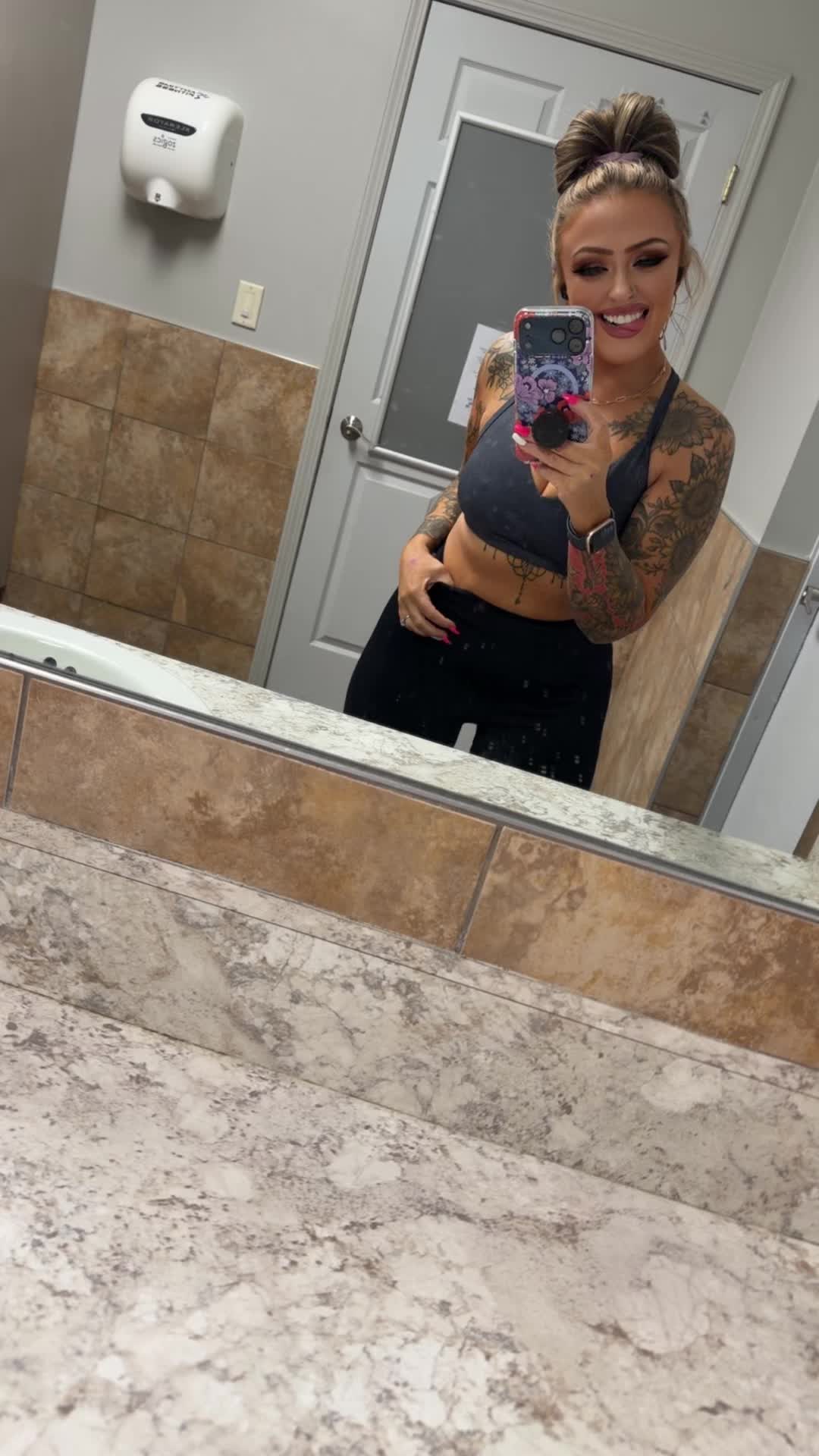 @𝒟𝒶𝓃𝒾⚡️🖤