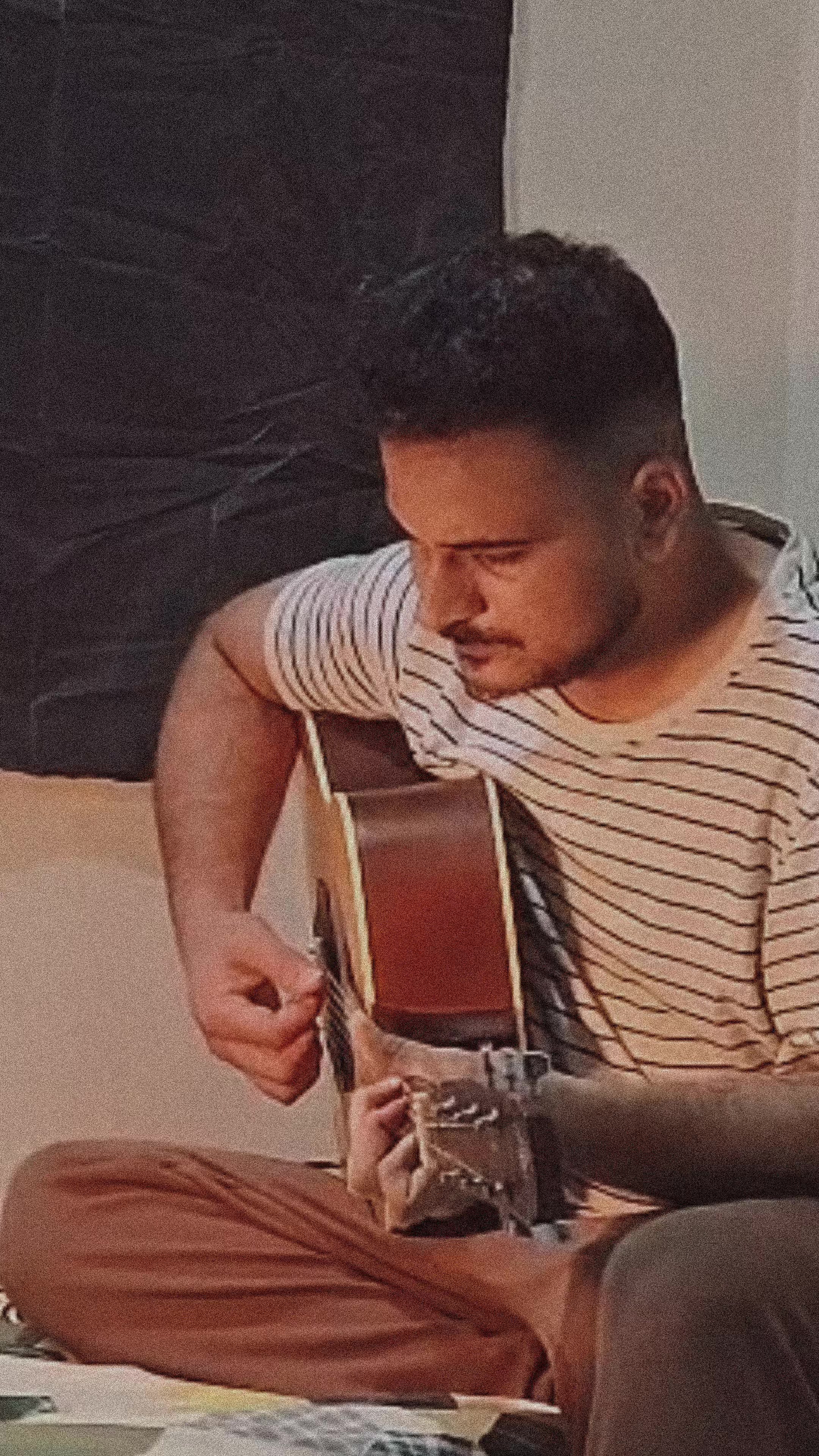@Mehran Khan official 🎸