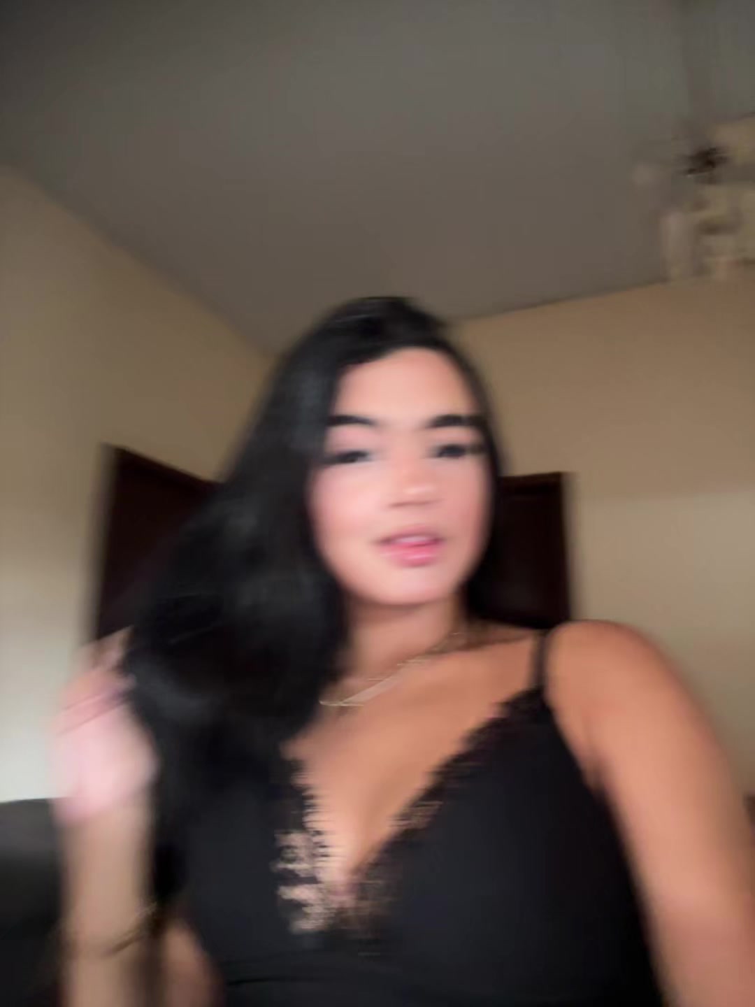 @juliafwz