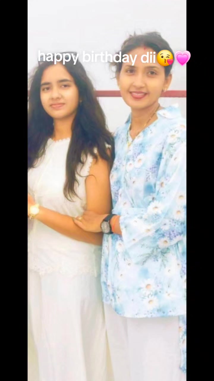 @Preeti🫶