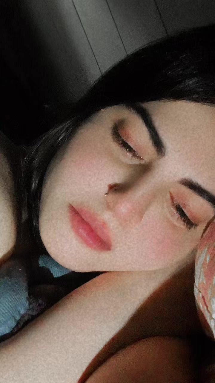 @Only🥵Madihaa